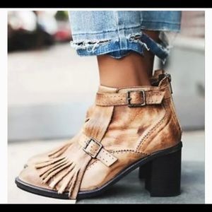 Free people Kiltie fringe leather ankle boots tan tassel